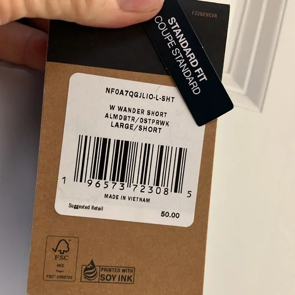 The North Face Athletic/Athleisure Shorts, NWT! - Picture 7 of 12